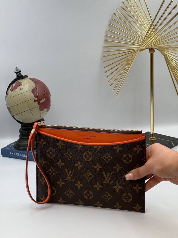 Louis Vuitton Pochette