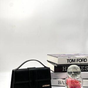 Jacquemus Elegantna