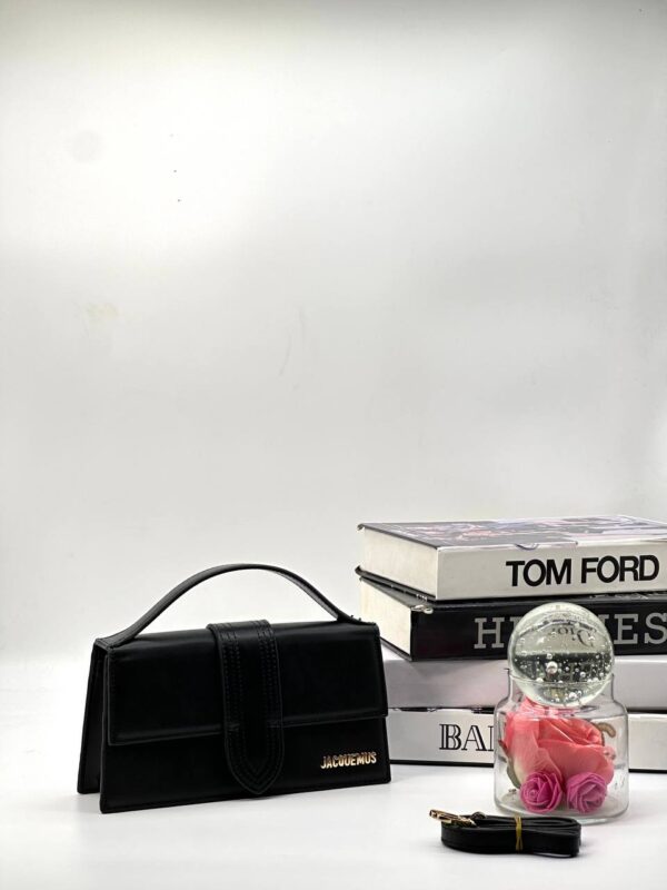 Jacquemus Elegantna