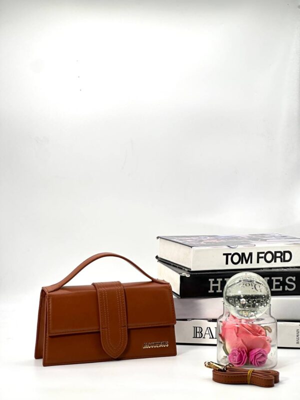 Jacquemus Elegantna