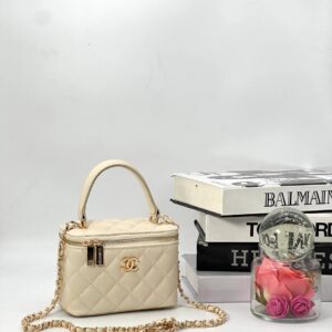 Chanel Mini 2