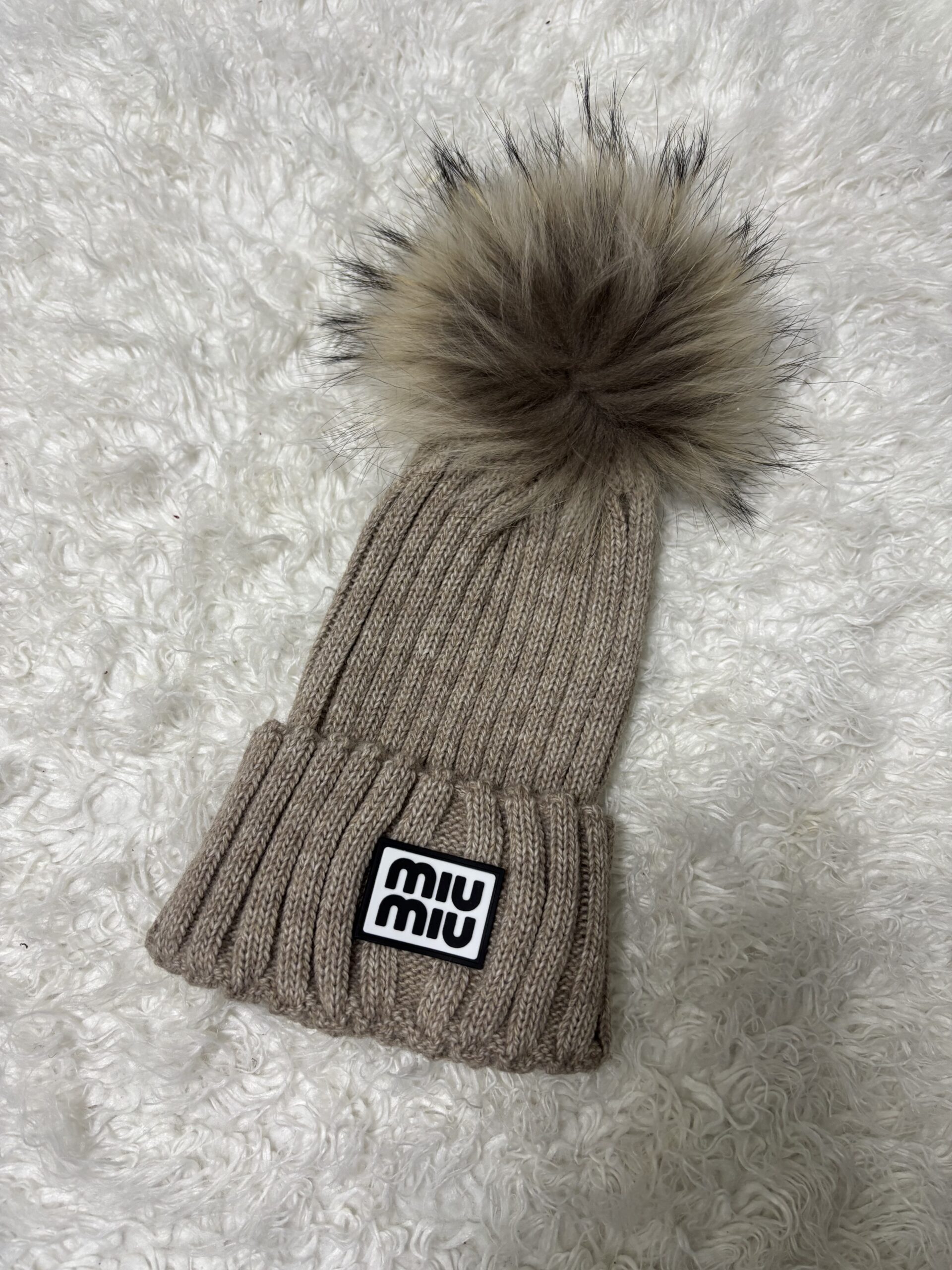 Miu Miu Kape sa Prirodnim Krznom