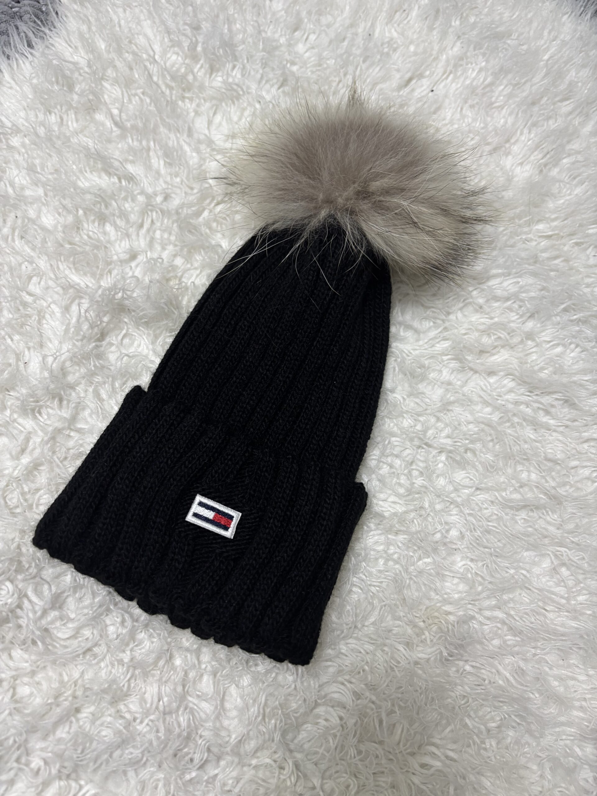 Tommy Hilfiger Kape sa Prirodnim Krznom